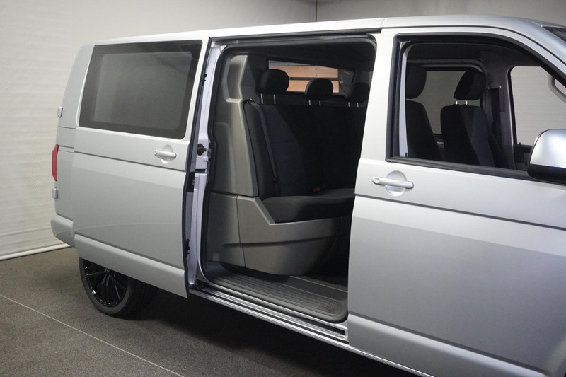 Volkswagen Transporter 2.0 TDI L2H1 DC Highline
