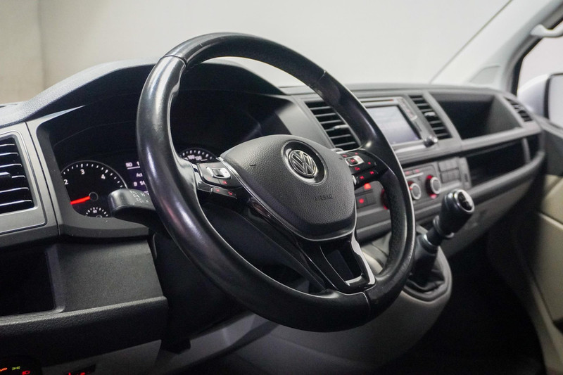 Volkswagen Transporter 2.0 TDI L2H1 DC Highline