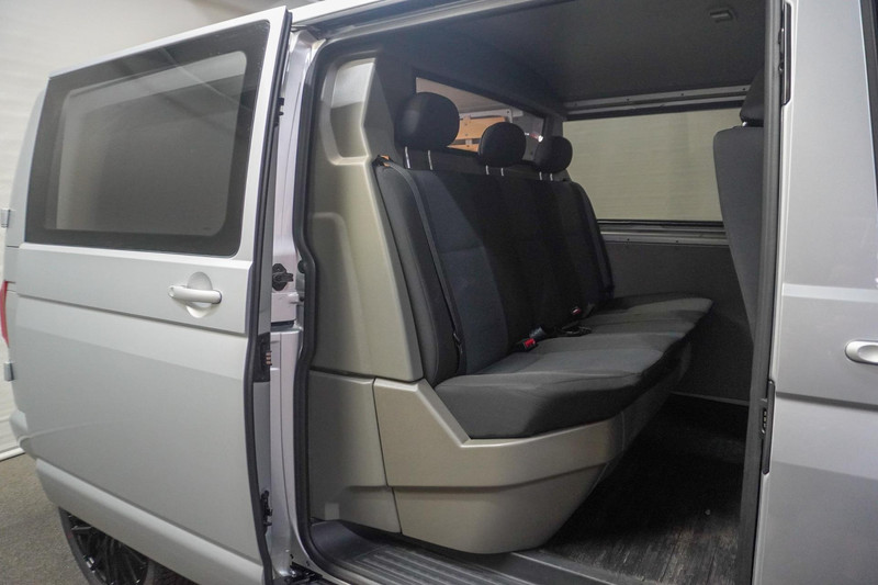 Volkswagen Transporter 2.0 TDI L2H1 DC Highline