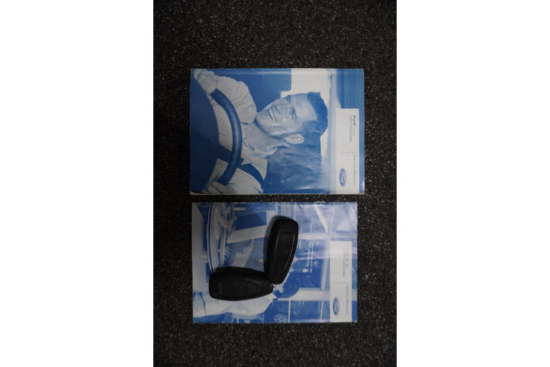 Volkswagen Transporter 2.0 TDI L2H1 DC Highline