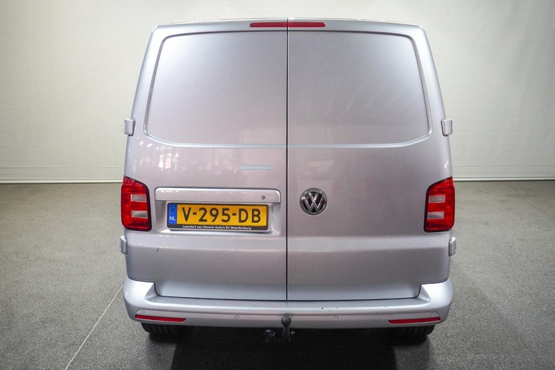 Volkswagen Transporter 2.0 TDI L2H1 DC Highline