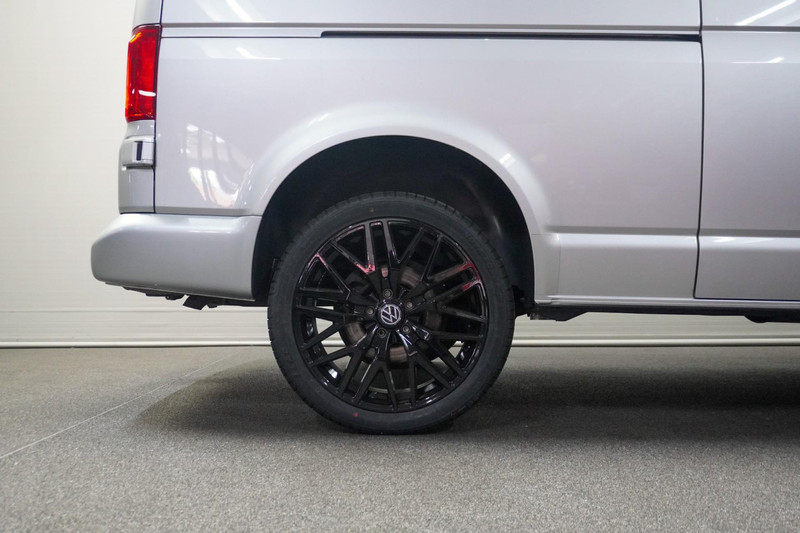 Volkswagen Transporter 2.0 TDI L2H1 DC Highline