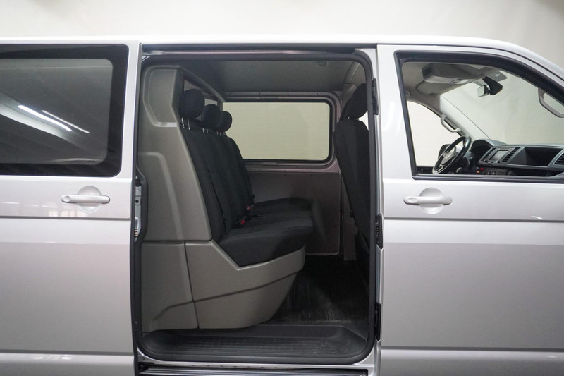 Volkswagen Transporter 2.0 TDI L2H1 DC Highline