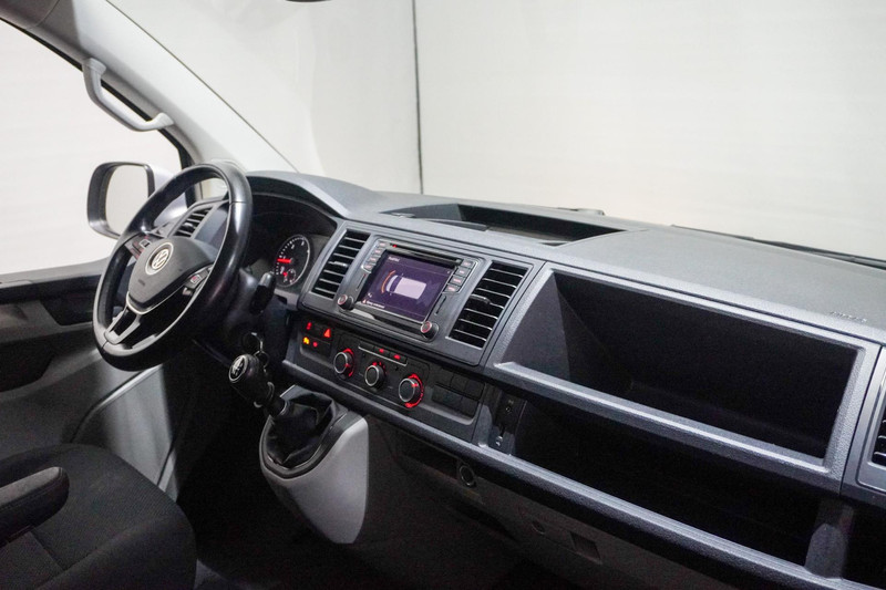 Volkswagen Transporter 2.0 TDI L2H1 DC Highline