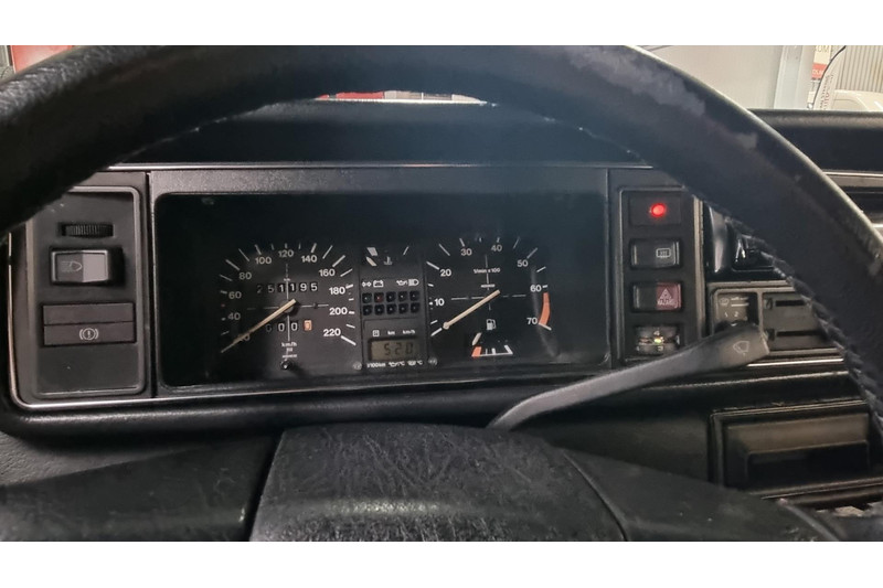 Volkswagen Golf Cabriolet 1.8 20V TURBO