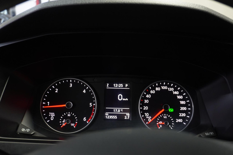 Volkswagen Transporter 2.0 TDI L2H2 Highline