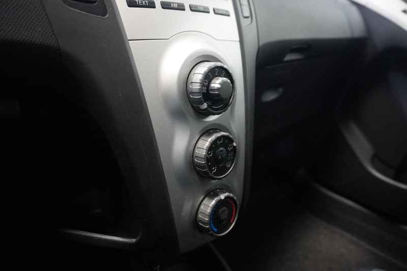 Toyota Yaris 1.3 VVTi Terra