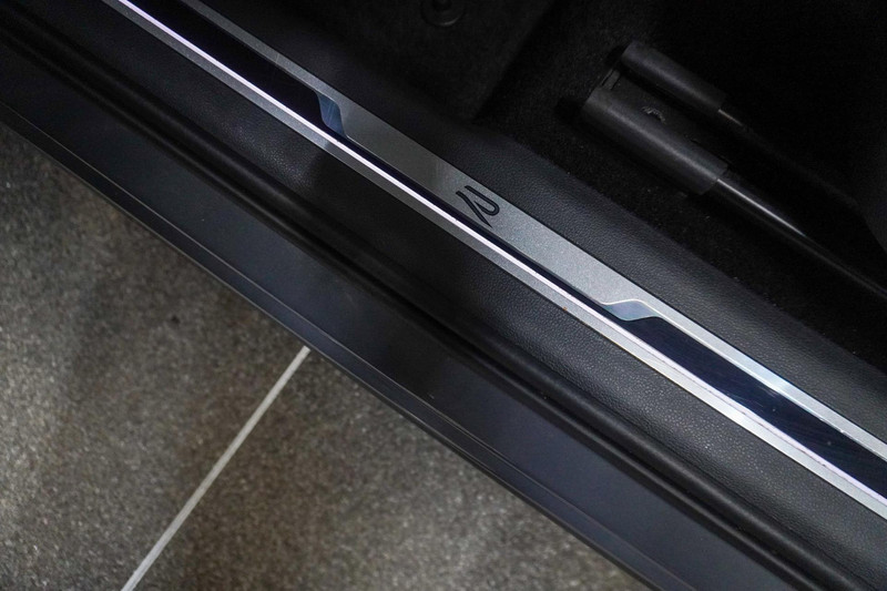 Volkswagen Tiguan 1.5 TSI R-Line