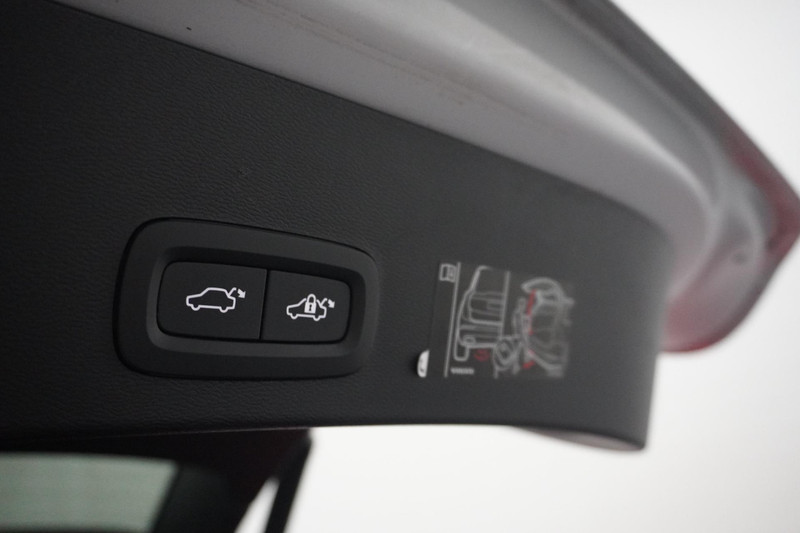 Volvo XC40 1.5 T5 Recharge R-Design