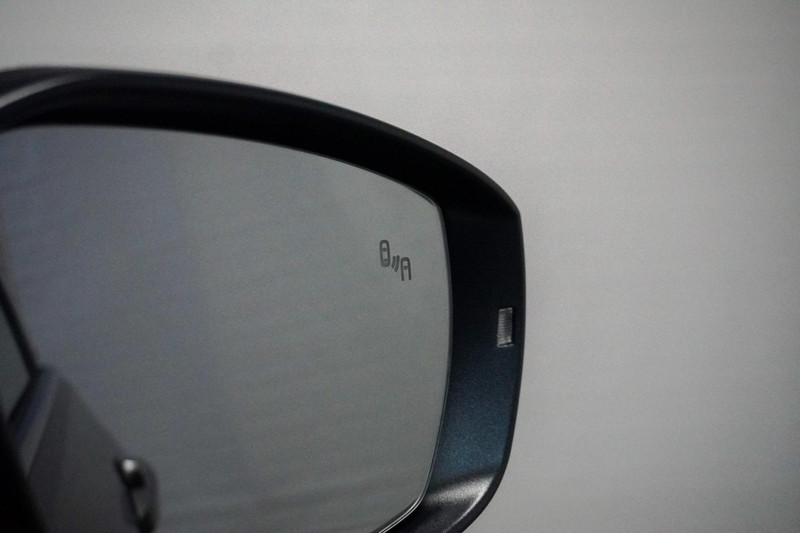 Volkswagen T-Cross 1.0 TSI Style Business R