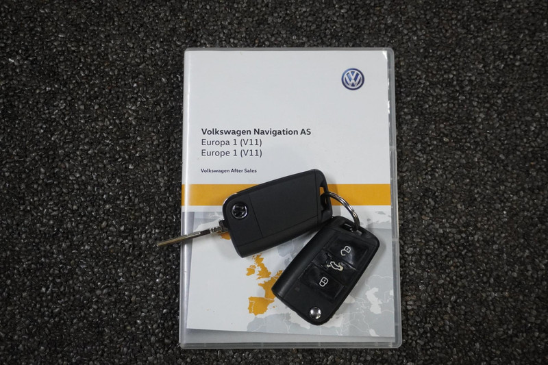 Volkswagen T-Cross 1.0 TSI Style Business R