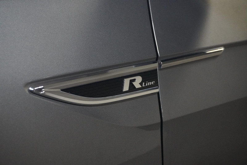 Volkswagen T-Cross 1.0 TSI Style Business R