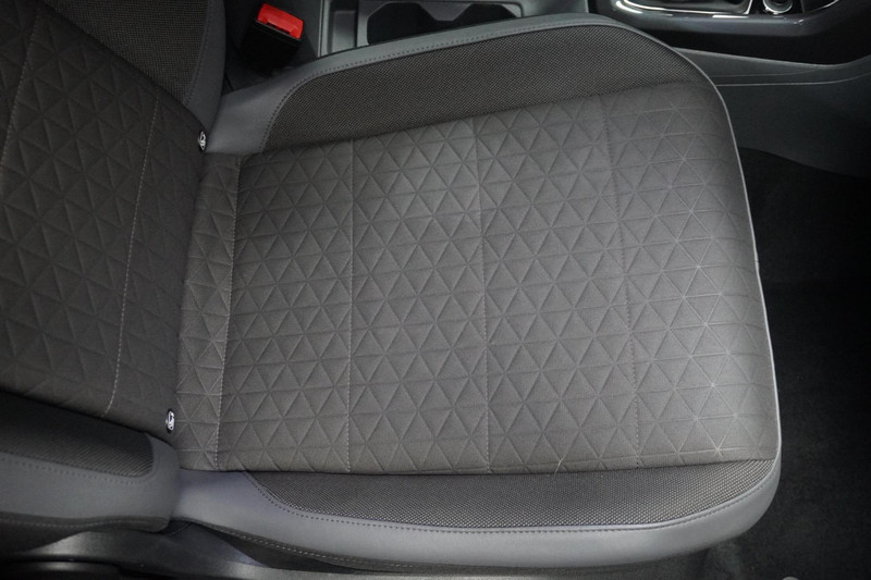 Volkswagen T-Cross 1.0 TSI Style Business R