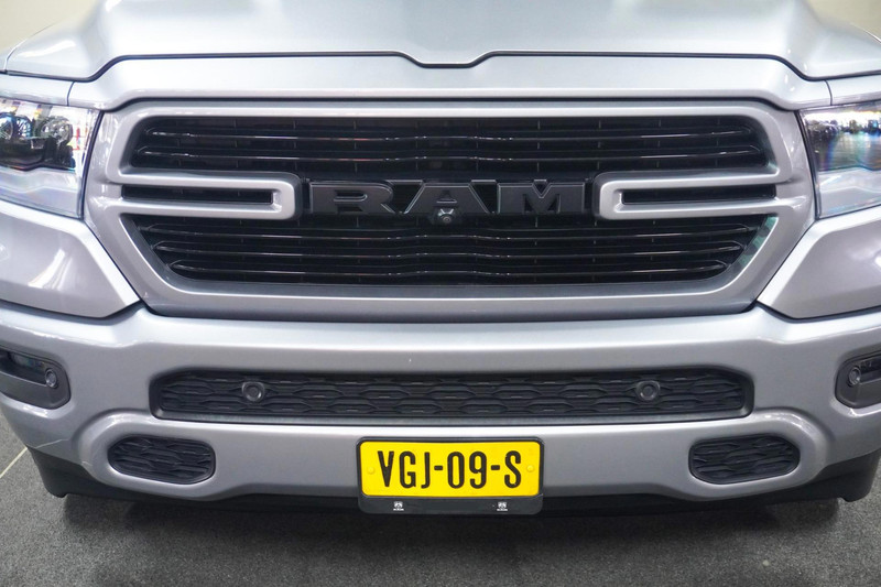 Dodge Ram 1500 5.7 V8 4×4 Crew Cab Rebel