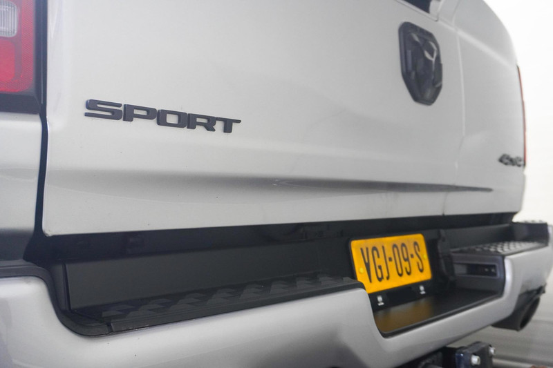 Dodge Ram 1500 5.7 V8 4×4 Crew Cab Rebel