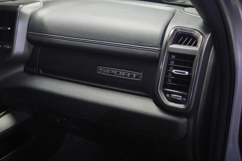 Dodge Ram 1500 5.7 V8 4×4 Crew Cab Rebel