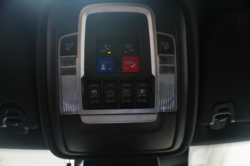 Dodge Ram 1500 5.7 V8 4×4 Crew Cab Rebel