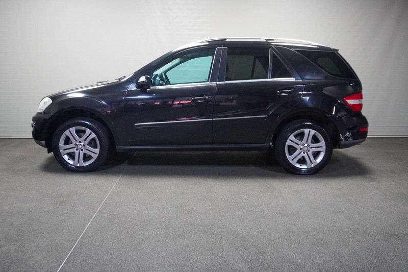 Mercedes-Benz M-Klasse 350 CDI (motor storing)