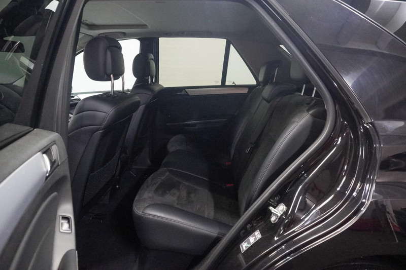 Mercedes-Benz M-Klasse 350 CDI (motor storing)