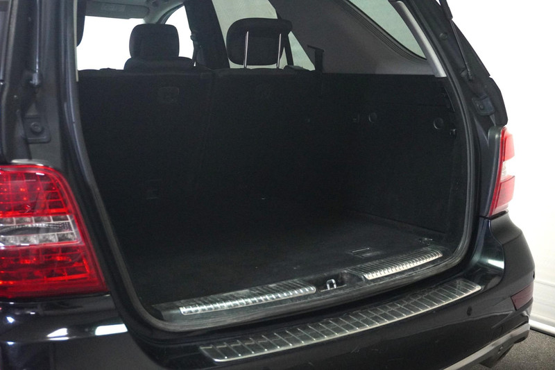 Mercedes-Benz M-Klasse 350 CDI (motor storing)