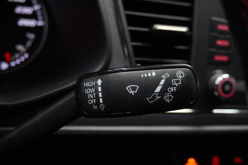 SEAT Leon 1.4 TSI FR Business