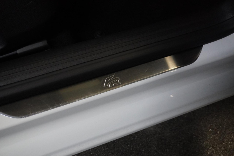 SEAT Leon 1.4 TSI FR Business