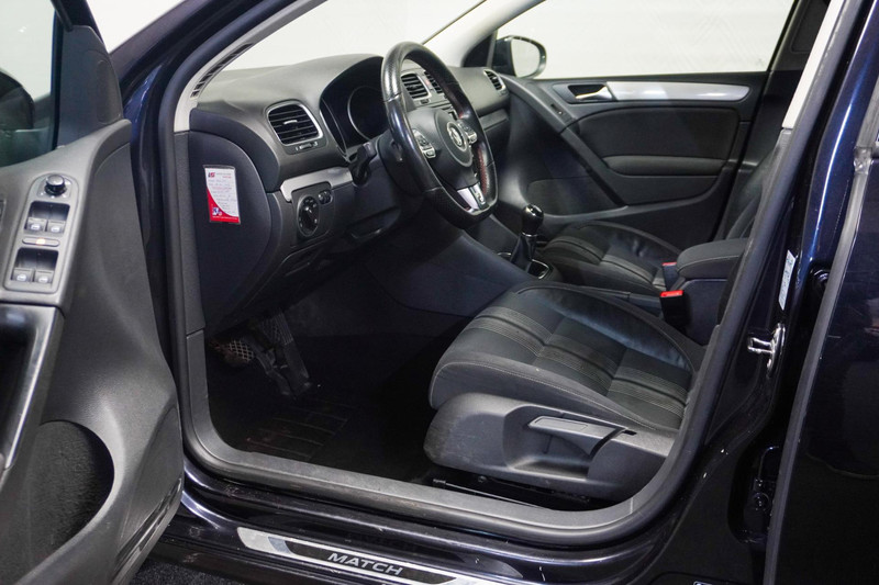 Volkswagen Golf 1.2 TSI R-line uitgevoerd