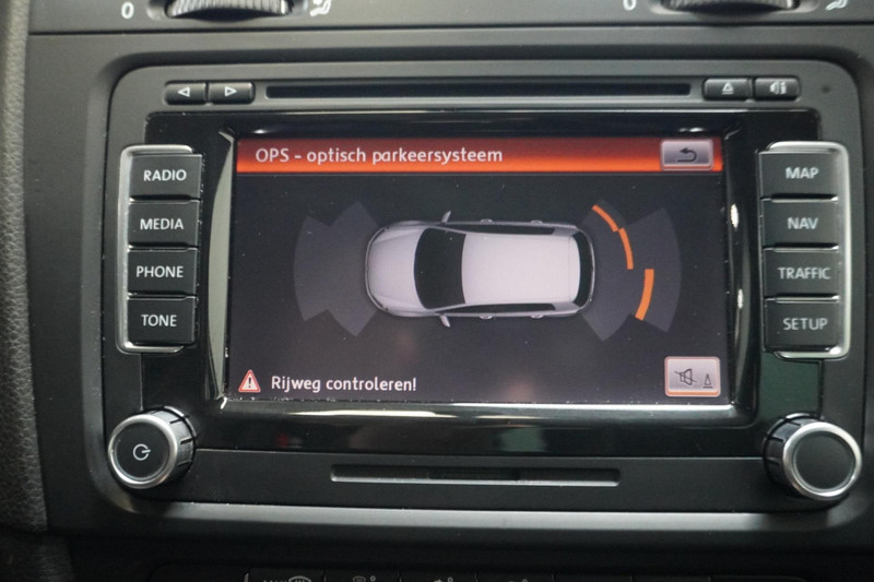 Volkswagen Golf 1.2 TSI R-line uitgevoerd