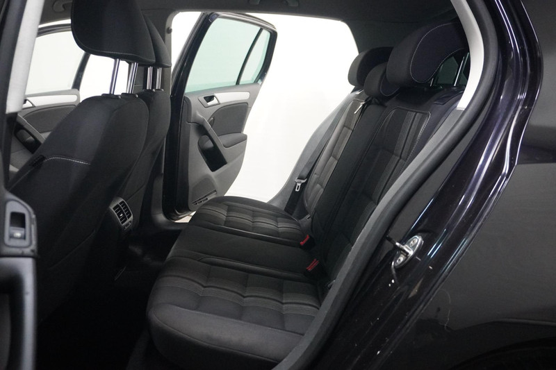 Volkswagen Golf 1.2 TSI R-line uitgevoerd