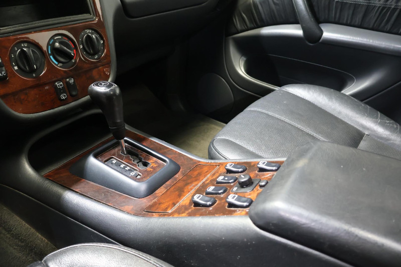 Mercedes-Benz M-Klasse 320