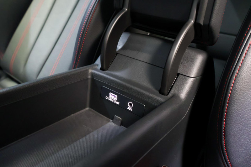 Audi A4 Avant 35 TFSI Sport S line black edition