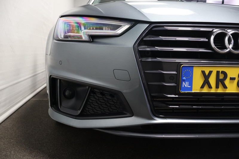 Audi A4 Avant 35 TFSI Sport S line black edition