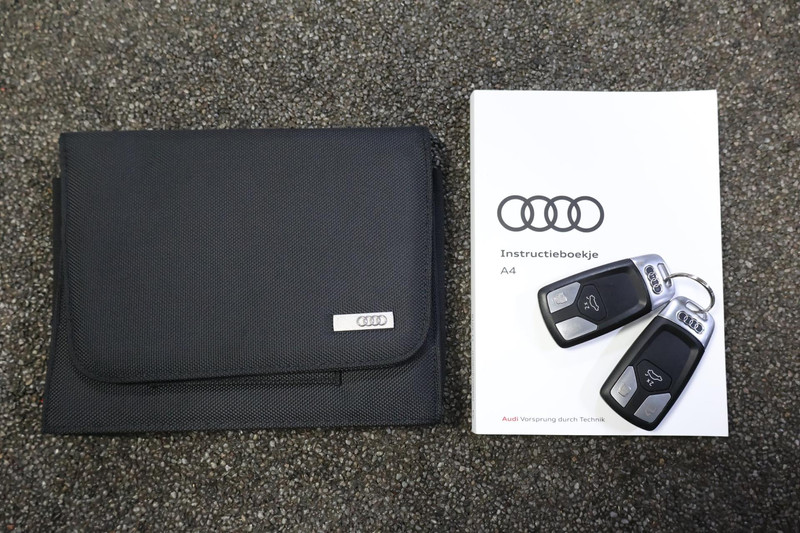 Audi A4 Avant 35 TFSI Sport S line black edition