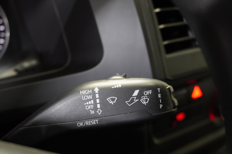 Volkswagen Transporter 2.0 TDI L2H2 Highline