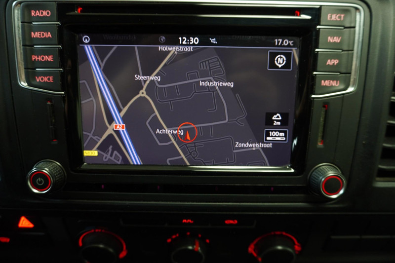 Volkswagen Transporter 2.0 TDI L2H2 Highline