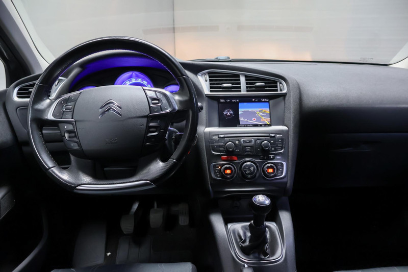 Citroën C4 1.4 VTi Ligne Business (SCHADE)