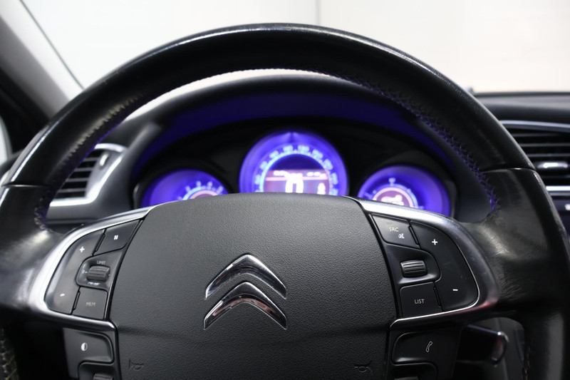 Citroën C4 1.4 VTi Ligne Business (SCHADE)