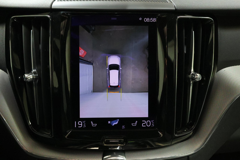 Volvo XC60 2.0 Recharge T8 AWD R-Design