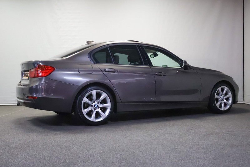 BMW 3 Serie 328i High Executive