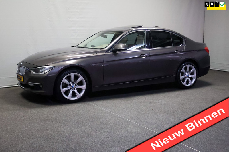 BMW 3 Serie 328i High Executive