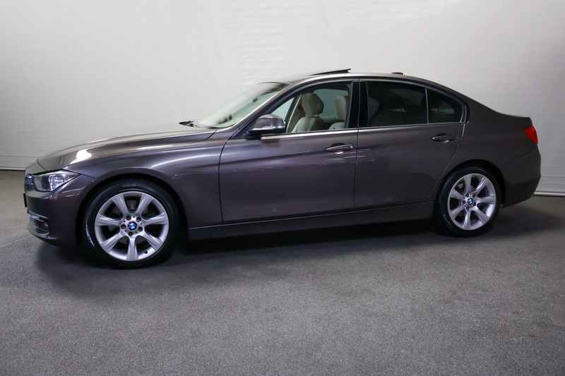 BMW 3 Serie 328i High Executive