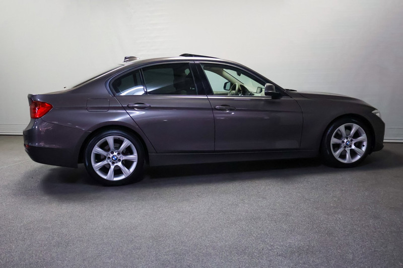 BMW 3 Serie 328i High Executive