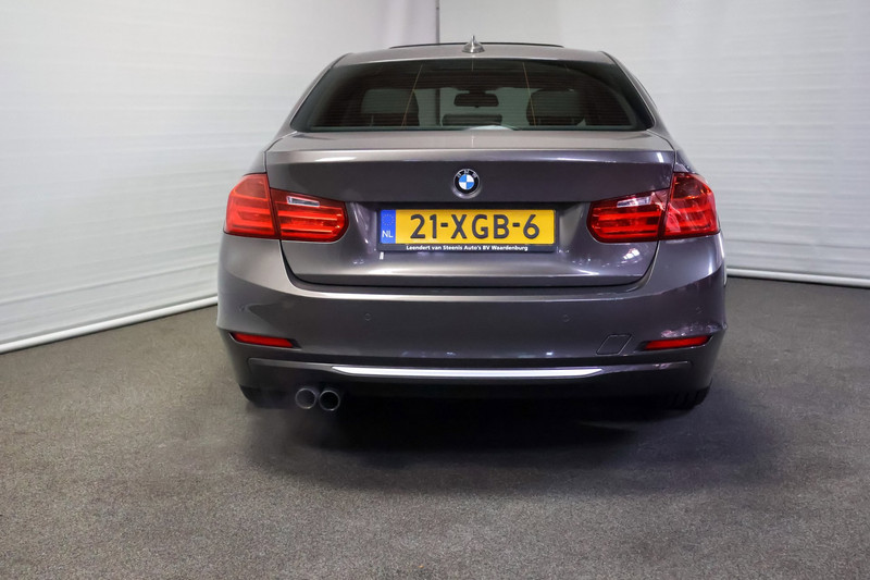 BMW 3 Serie 328i High Executive