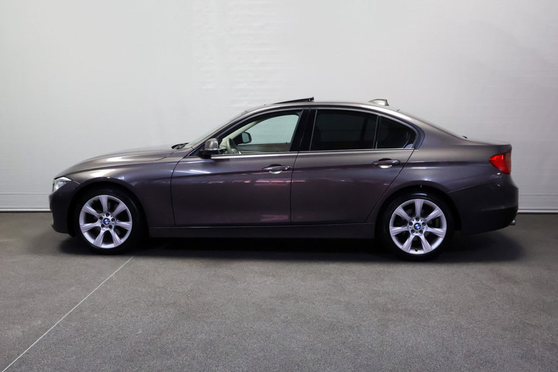 BMW 3 Serie 328i High Executive