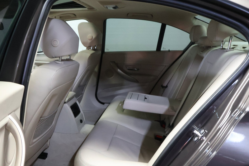 BMW 3 Serie 328i High Executive