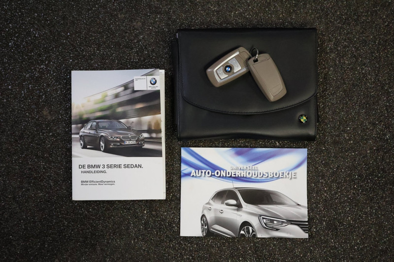 BMW 3 Serie 328i High Executive