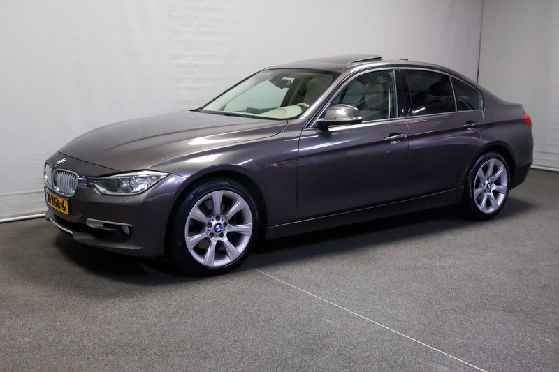 BMW 3 Serie 328i High Executive