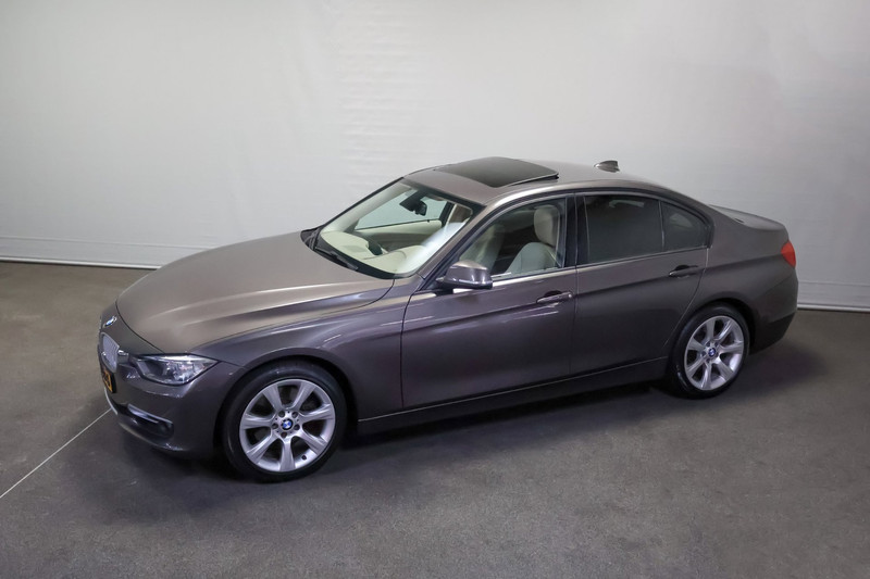 BMW 3 Serie 328i High Executive