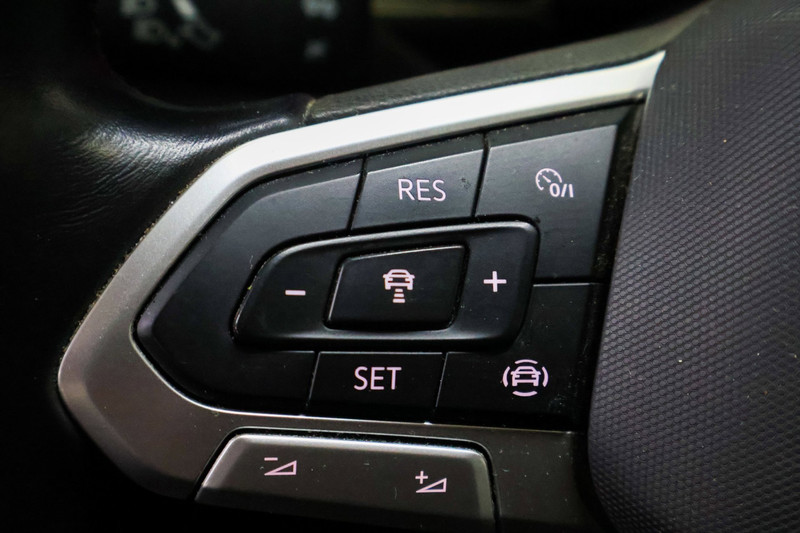 Volkswagen T-Cross 1.0 TSI Life Business