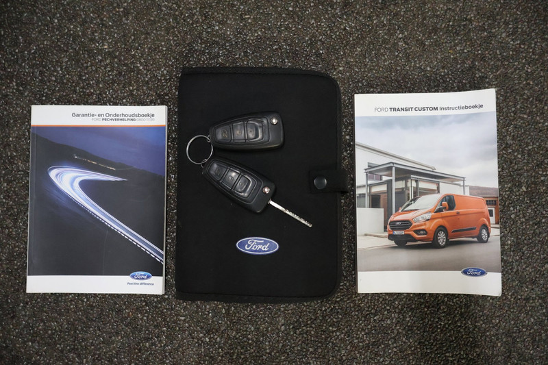 Ford Transit Custom 320 2.0 TDCI L2H1 Limited DC